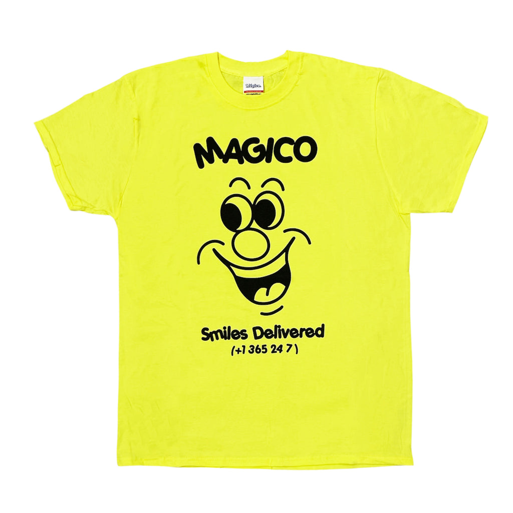 MÁGICO - "Smiles Delivered" T-shirt (Yellow)