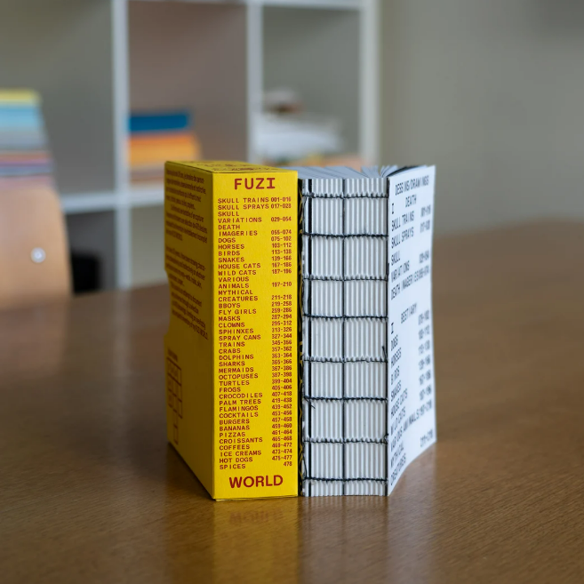 Fuzi - Fuzi World Book