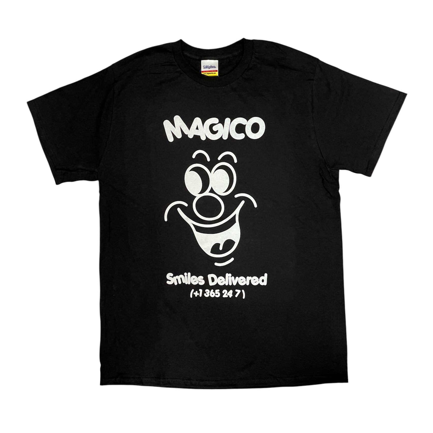 MÁGICO - "Smiles Delivered" T-shirt (Black)