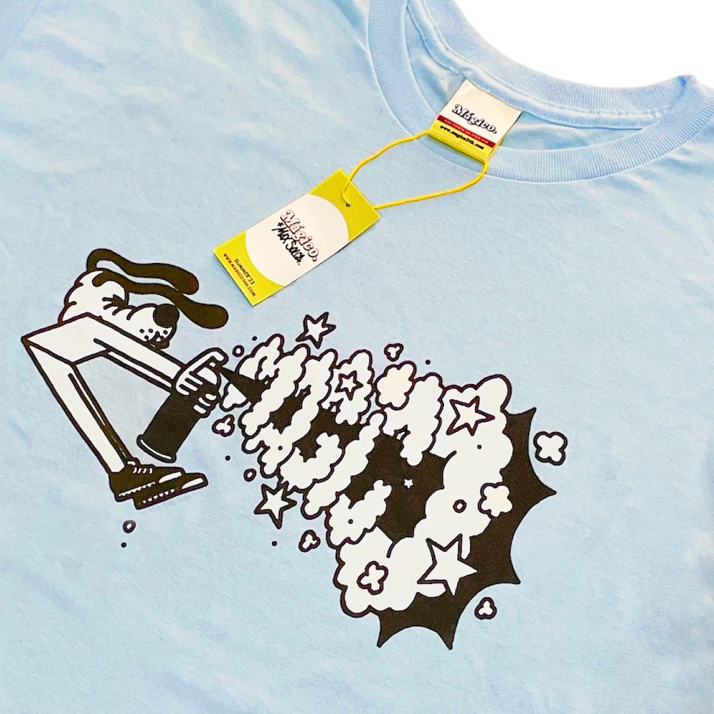 MÁGICO X Max Solca - "Spray" tee (Baby blue)