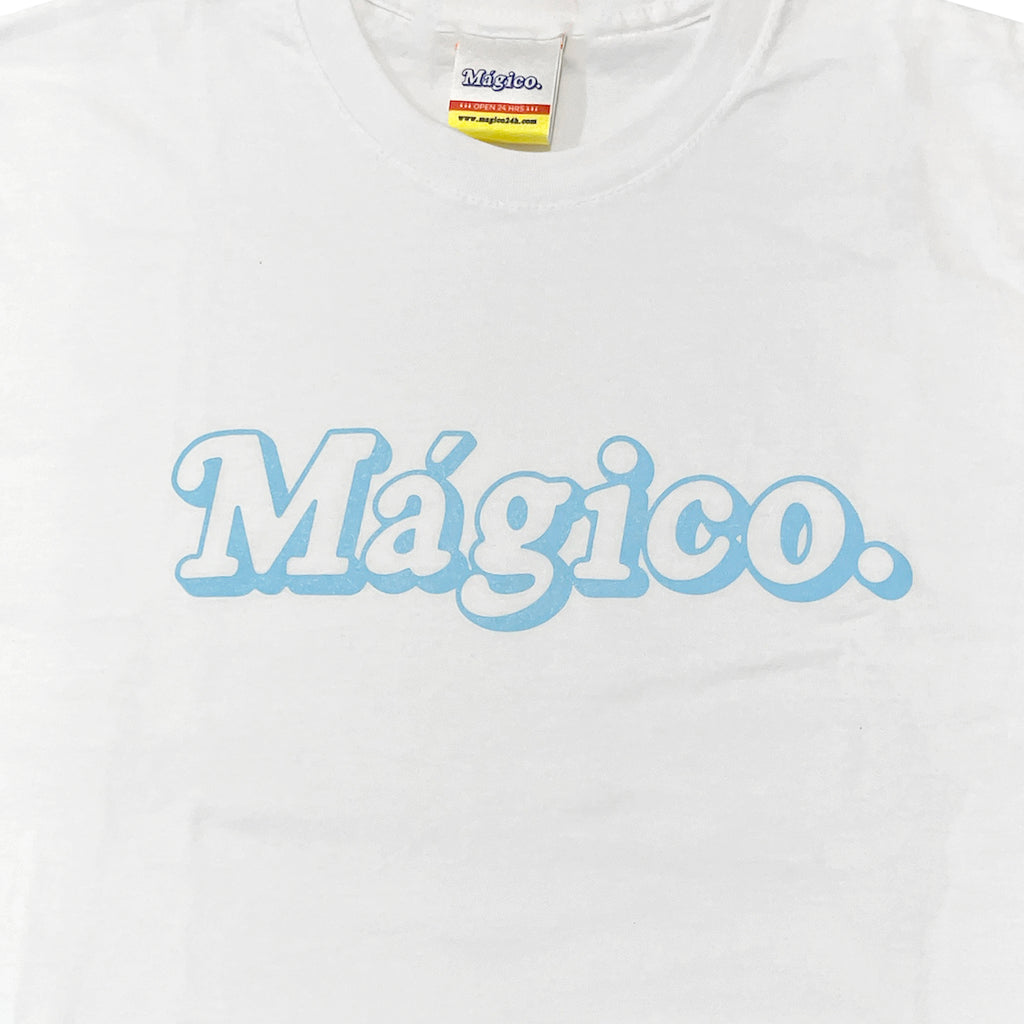 MÁGICO - Logo tee (White/Baby blue)