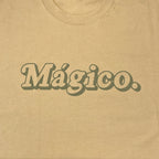 MÁGICO - Logo tee (Sand/Olive)
