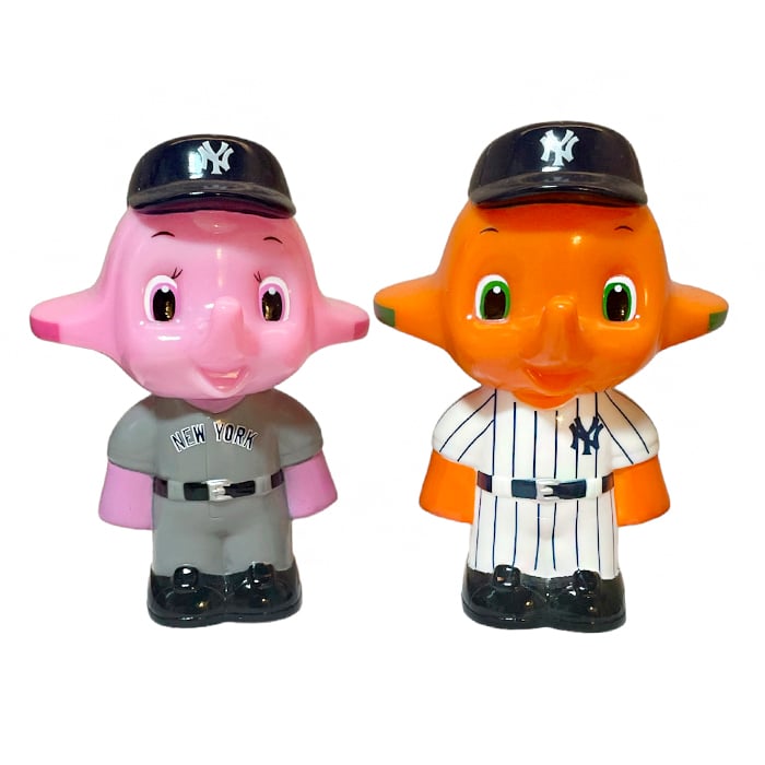 Sato Chan & Satoko Chan (Japan)- NY Yankees